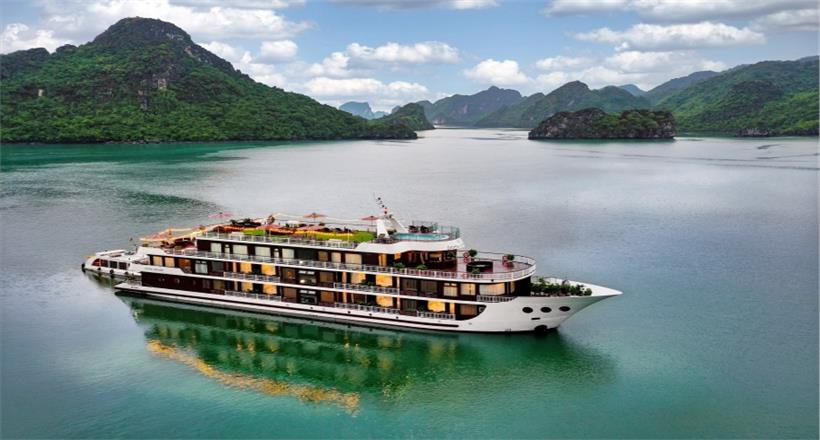 Dora Cruise Lan Ha Bay